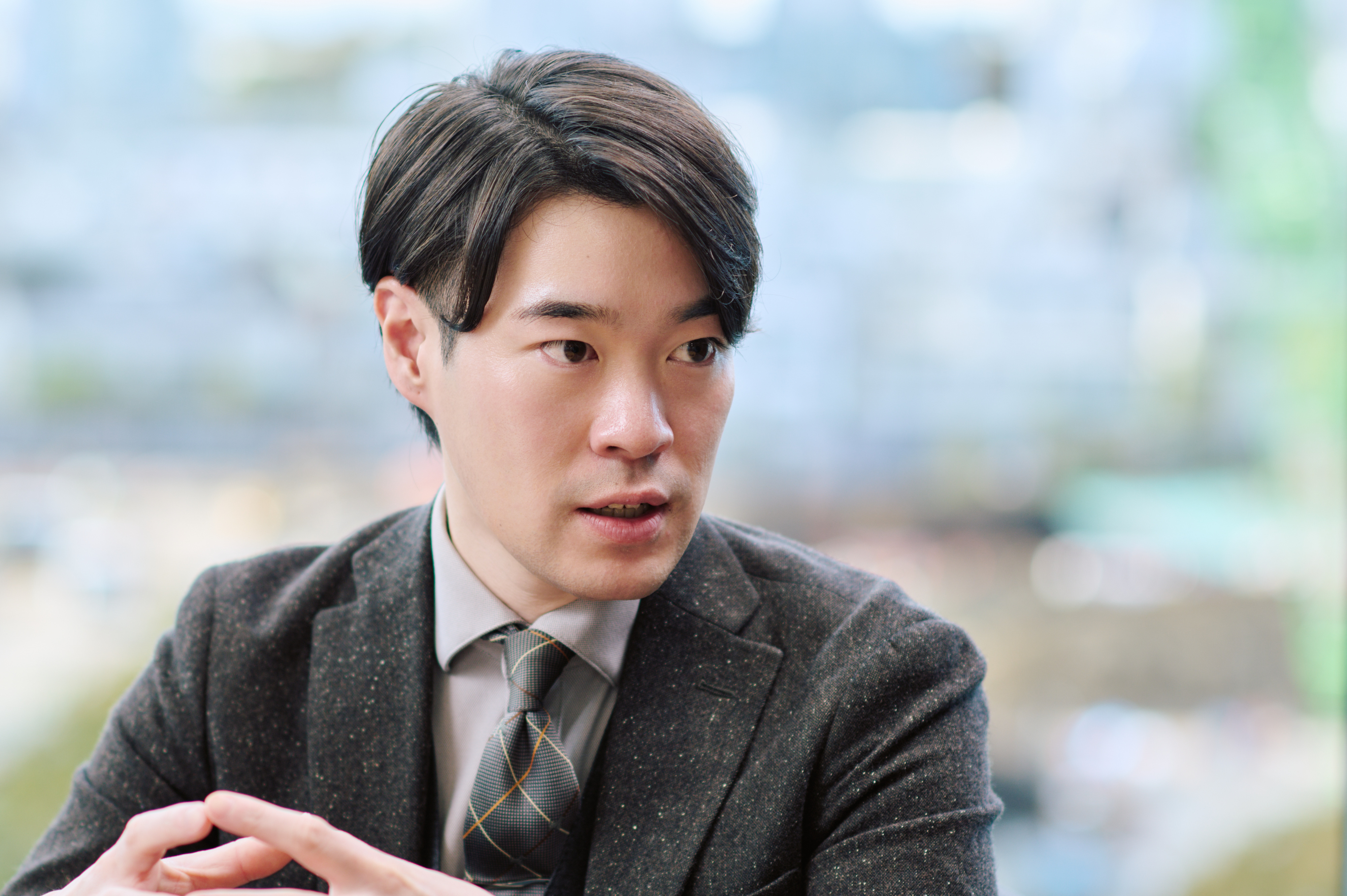 質問に答える門口さん