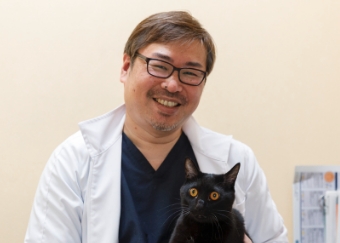 東山 哲 先生と黒猫